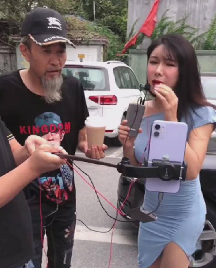 新金瓶梅龚玥菲版下载_龚玥菲直播平台争议_龚玥菲性感舞蹈培训班