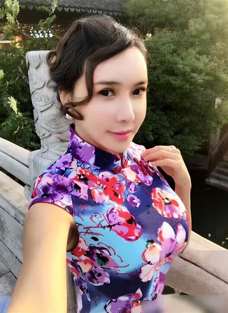 新金瓶梅龚玥菲版下载_龚玥菲直播平台争议_龚玥菲性感舞蹈培训班