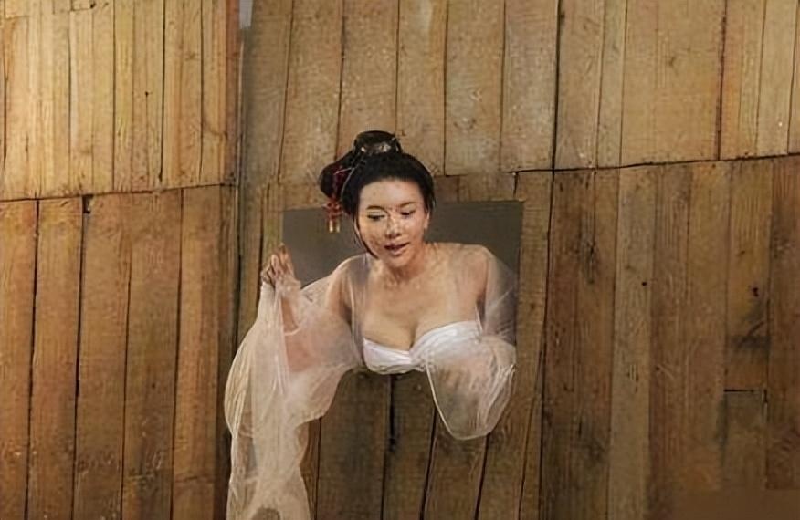 龚玥菲直播平台争议_龚玥菲性感舞蹈培训班_新金瓶梅龚玥菲版下载