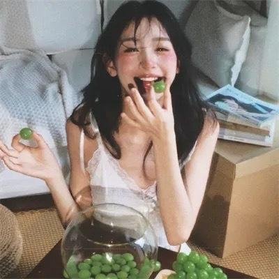 海底娇娃蓝华:处女任务